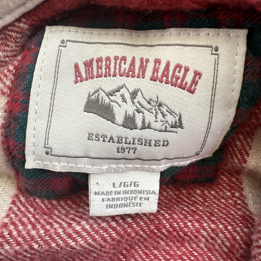 American Eagle Flannel Shirt Women's Large Red Plaid Cropped Hooded Button‎ Down - Picture 7 of 11